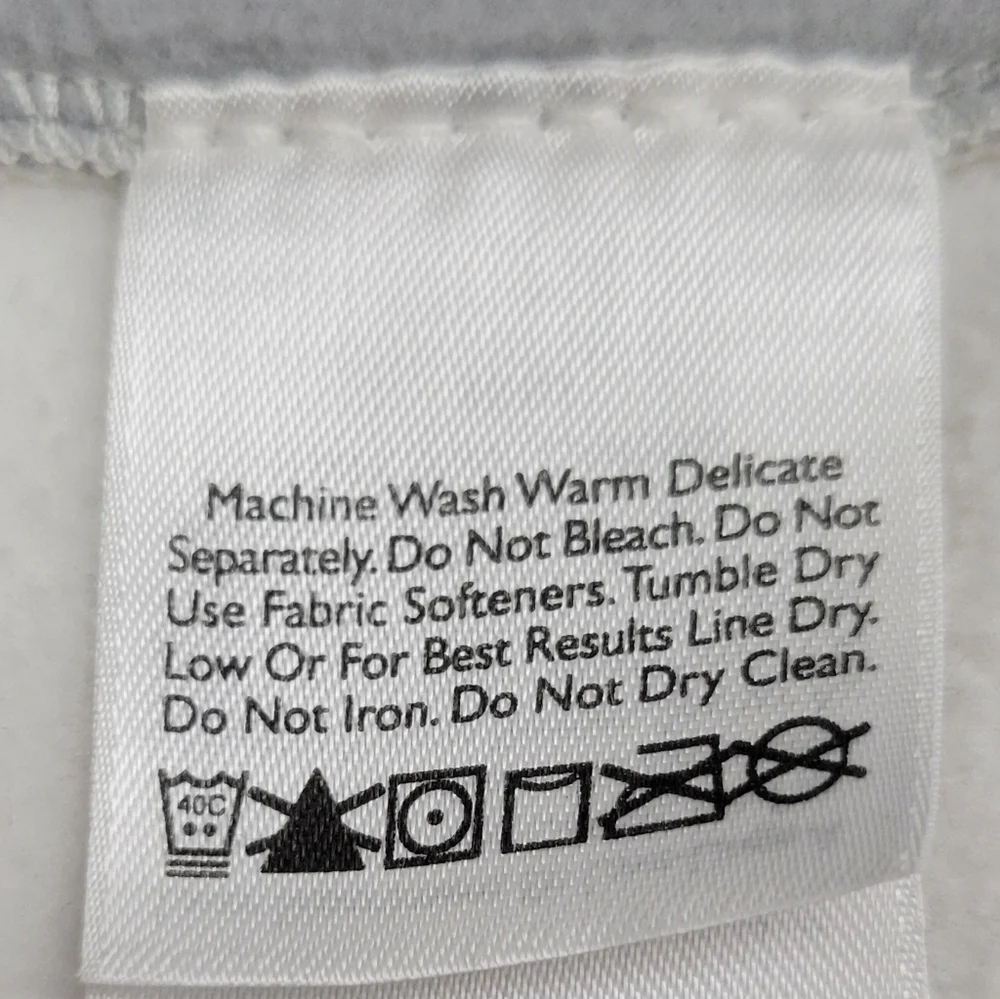 Eddie Bauer Women's White and Gray Windcutter Fleece Vest | Size Medium - Picture 6 of 6